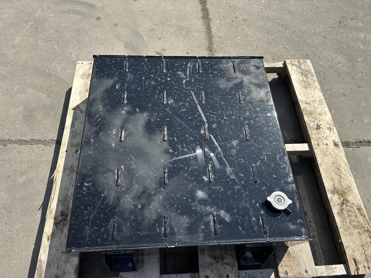 Caterpillar, expansion tank for radiator or heat exchanger, 36" L x 29" W x 9" H, unused surplus, 2020 - Image 5