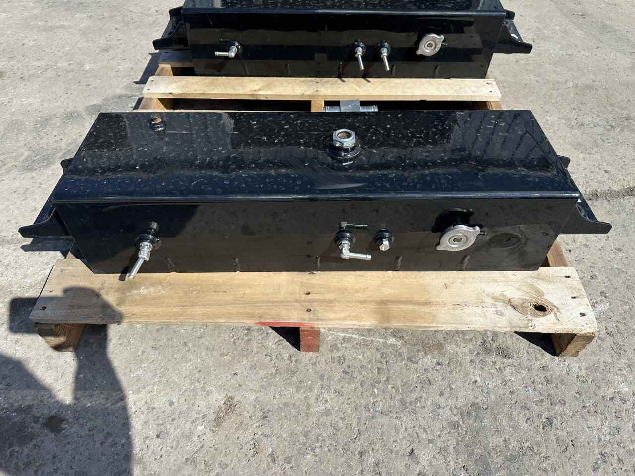 Caterpillar, expansion tank for radiator or heat exchanger, 44" L x 18" W x 9" H, new surplus, 2020 - Image 1