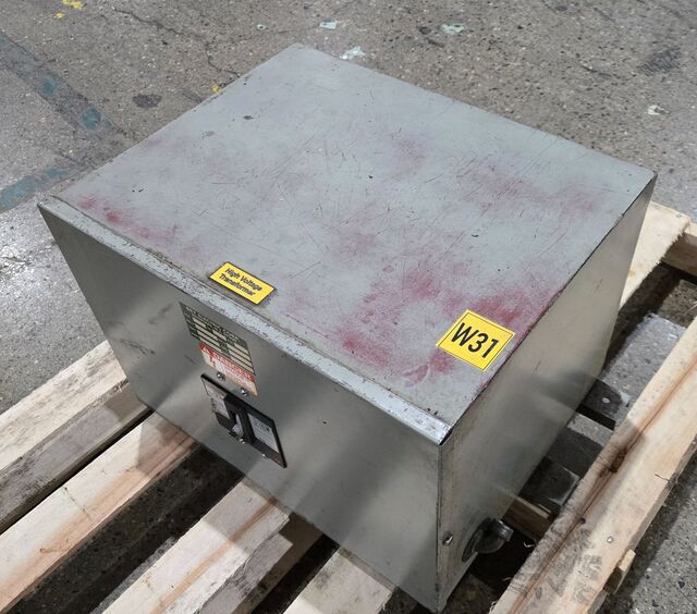 30 Amps, General Electric, TED134030, industrial circuit breaker, 480 Volts - Image 2