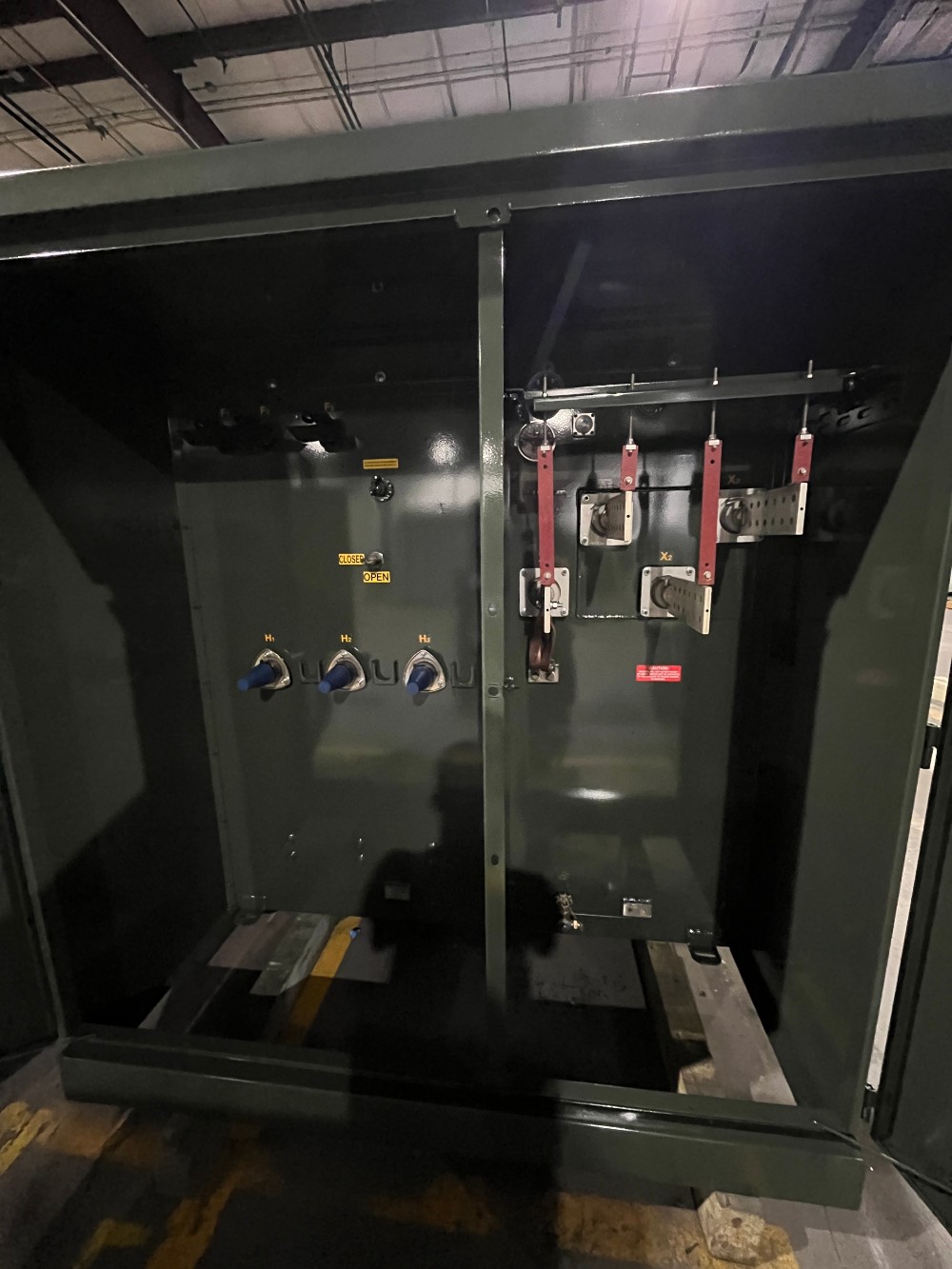 2000 KVA 24940GrdY/14400 Primary, 480Y/277 Secondary, Pad, proCORE - Image 2
