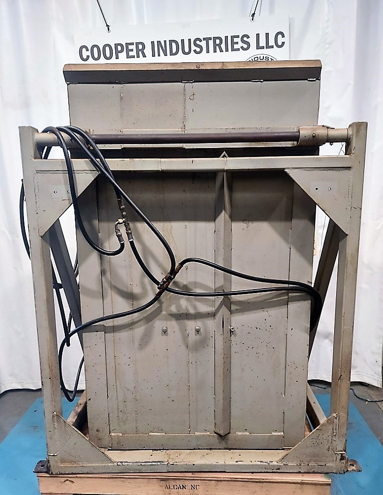 Tubar, box dumper, w/ pressure sense trigger mat, 39" width x 38" H x 48" L - Image 5
