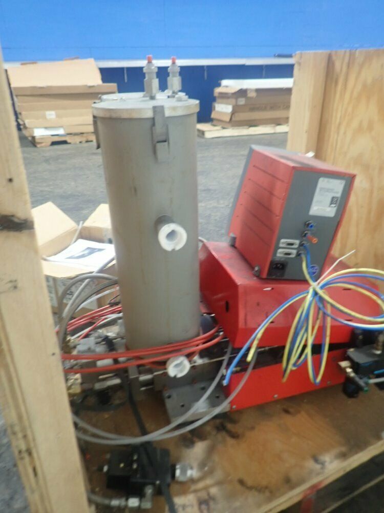 Hinkle Loctite #97101, MMD pump system 1000, w/ reservoir & electric heat element - Image 5