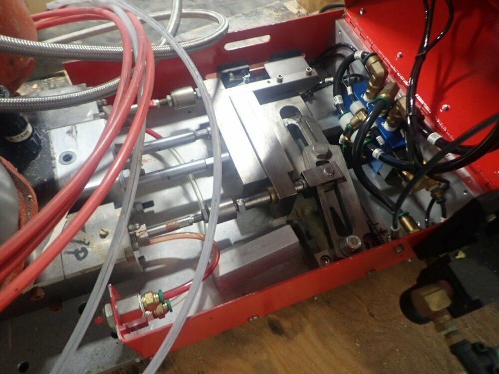 Hinkle Loctite #97101, MMD pump system 1000, w/ reservoir & electric heat element - Image 7