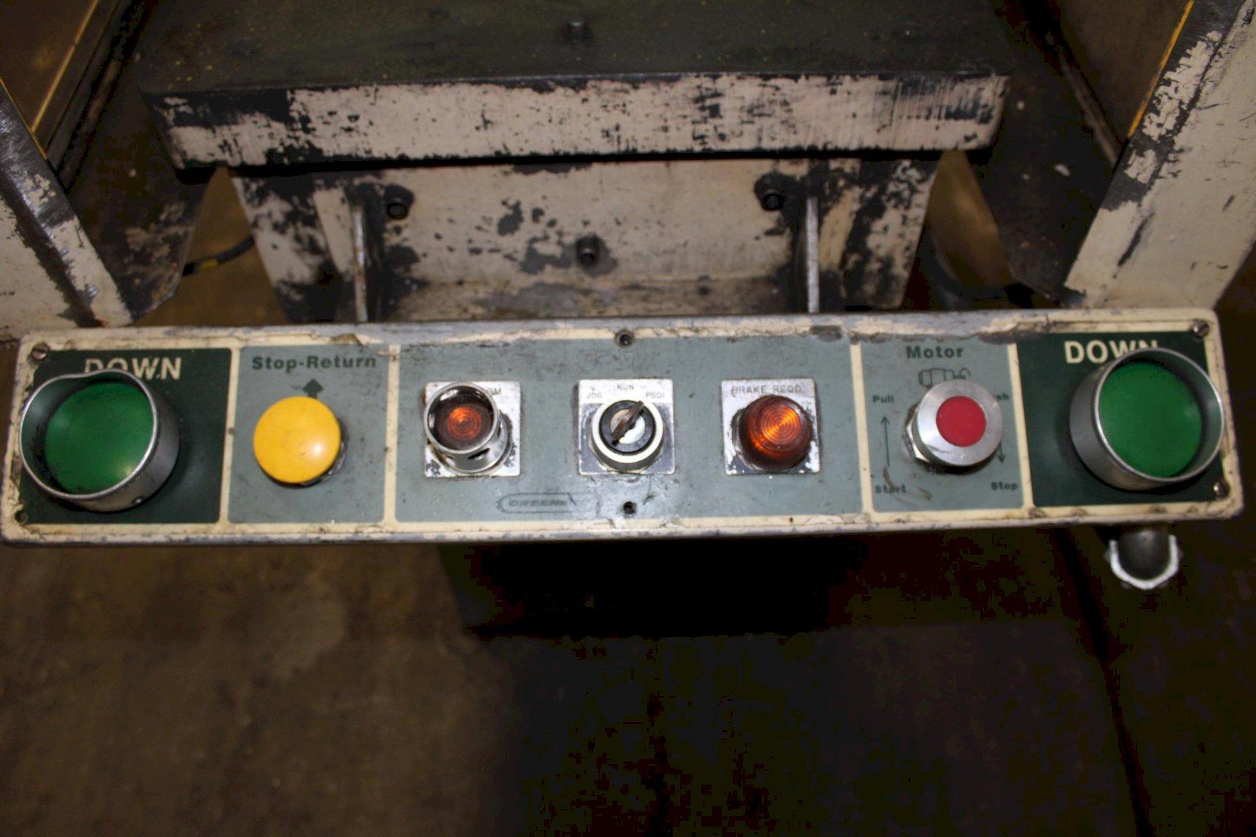 15 Ton, Greenerd #HPB-15, hydraulic press, 8" stroke, 13.5" daylight, 9" throat, 18" x11"bed, 33 gallon - Image 10