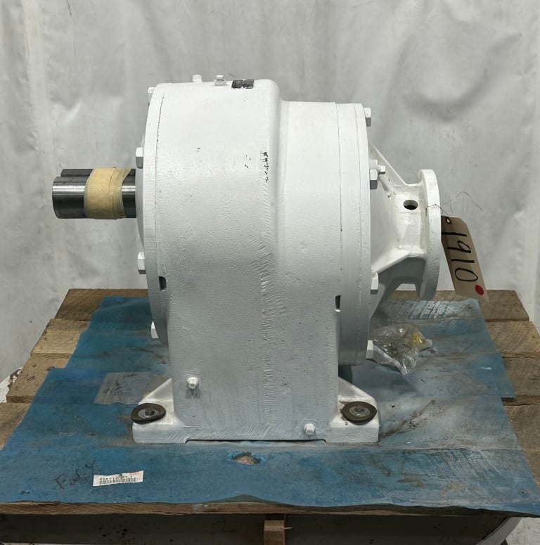 11.9 HP @ 1750 RPM, Master Power Transmission, Gear Reducer, 17 RPM Out, 105.90 :1 Ratio, 2.625" dia. Shaft - Image 5