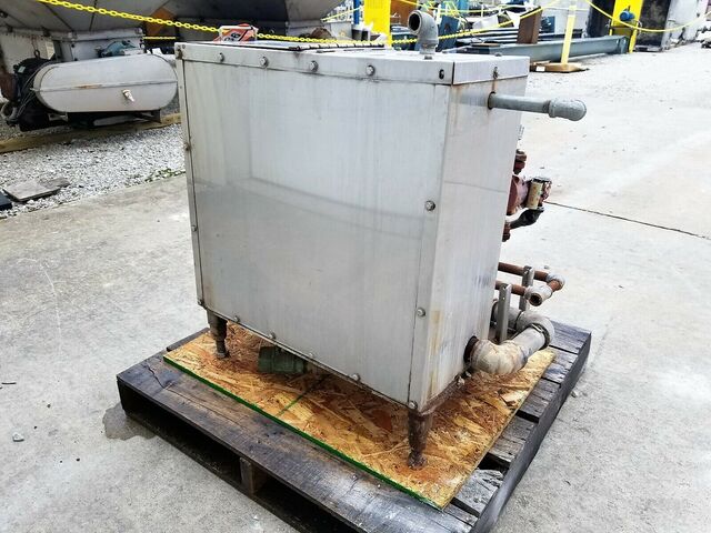 16 gallon Stainless Steel Insulated Mix Tank w/Pump, 10.5" x 26" x 24" H Tank, 32 GPM Pump - Image 5