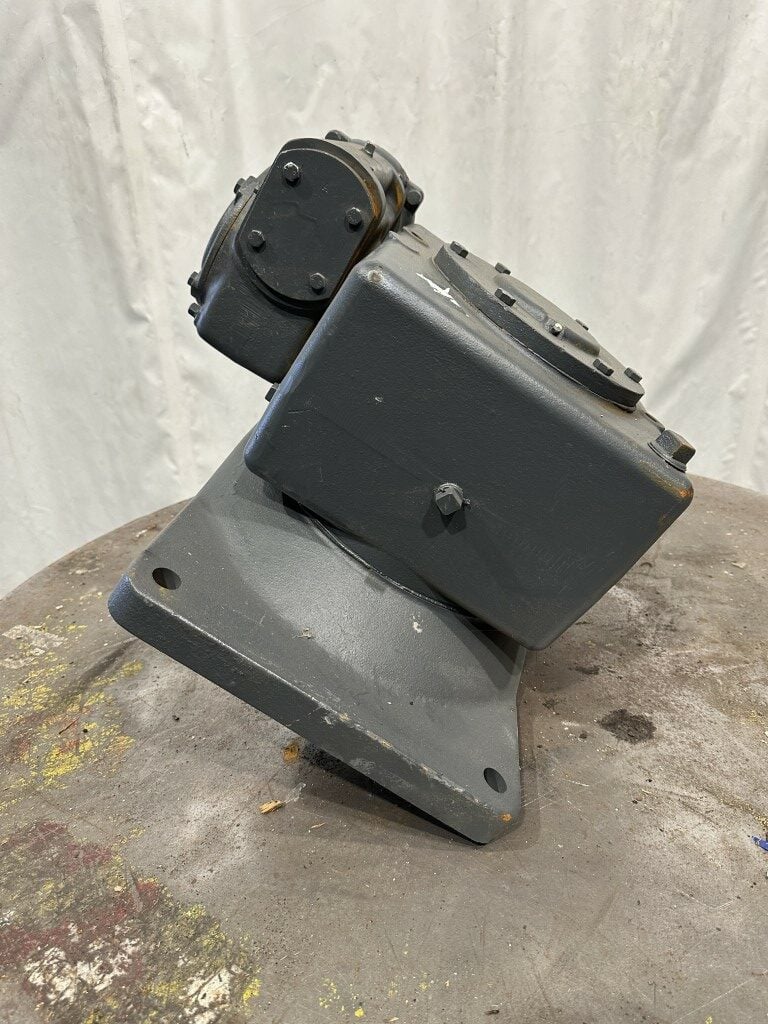 2.64 HP @ 1750 RPM, Morse #50GCDV-145TC, Gear Reducer, 200.00 :1 Ratio, 8 RPM Out - Image 4