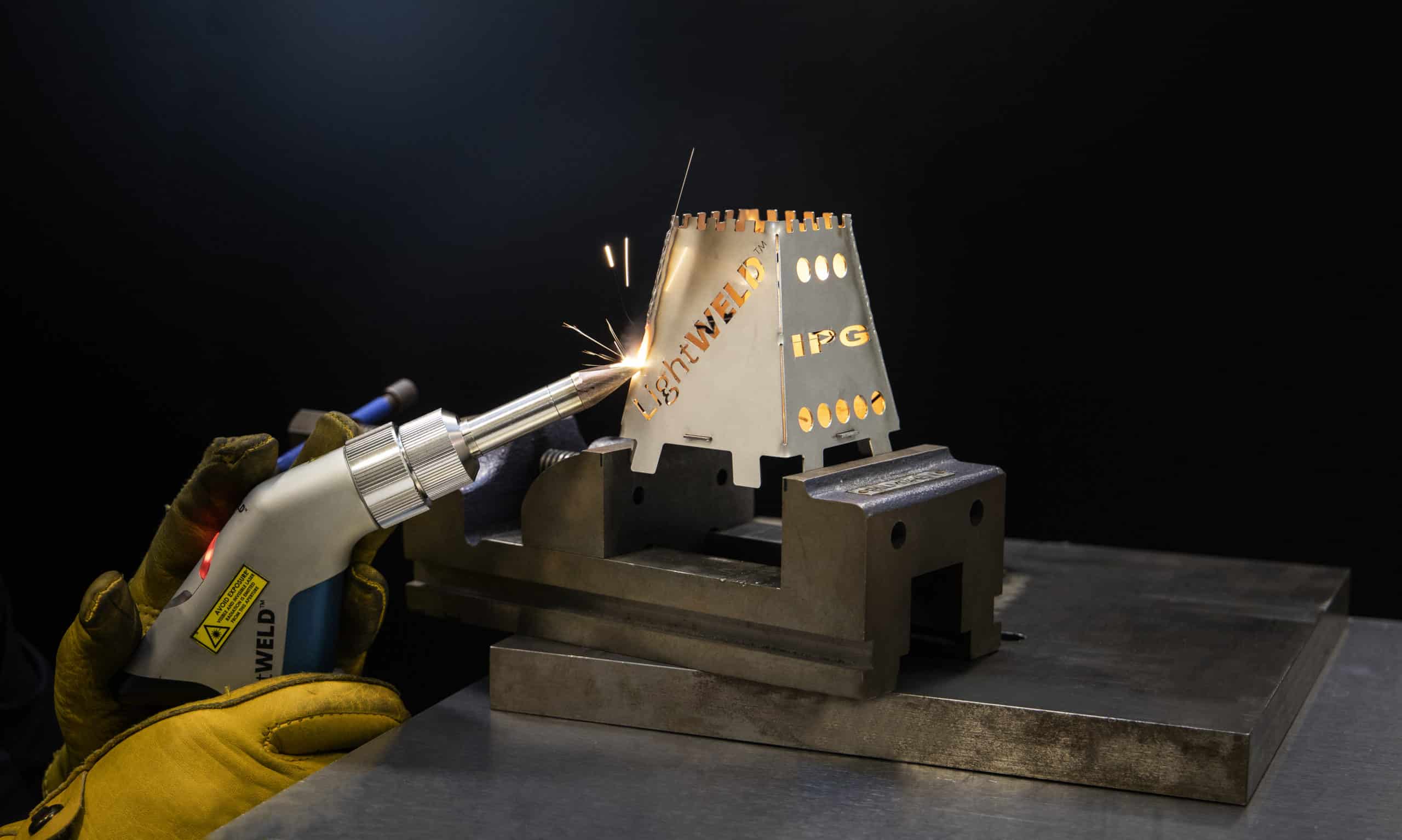 IPG Photonics #LIGHTWELD-1500, handheld laser welding - Image 3