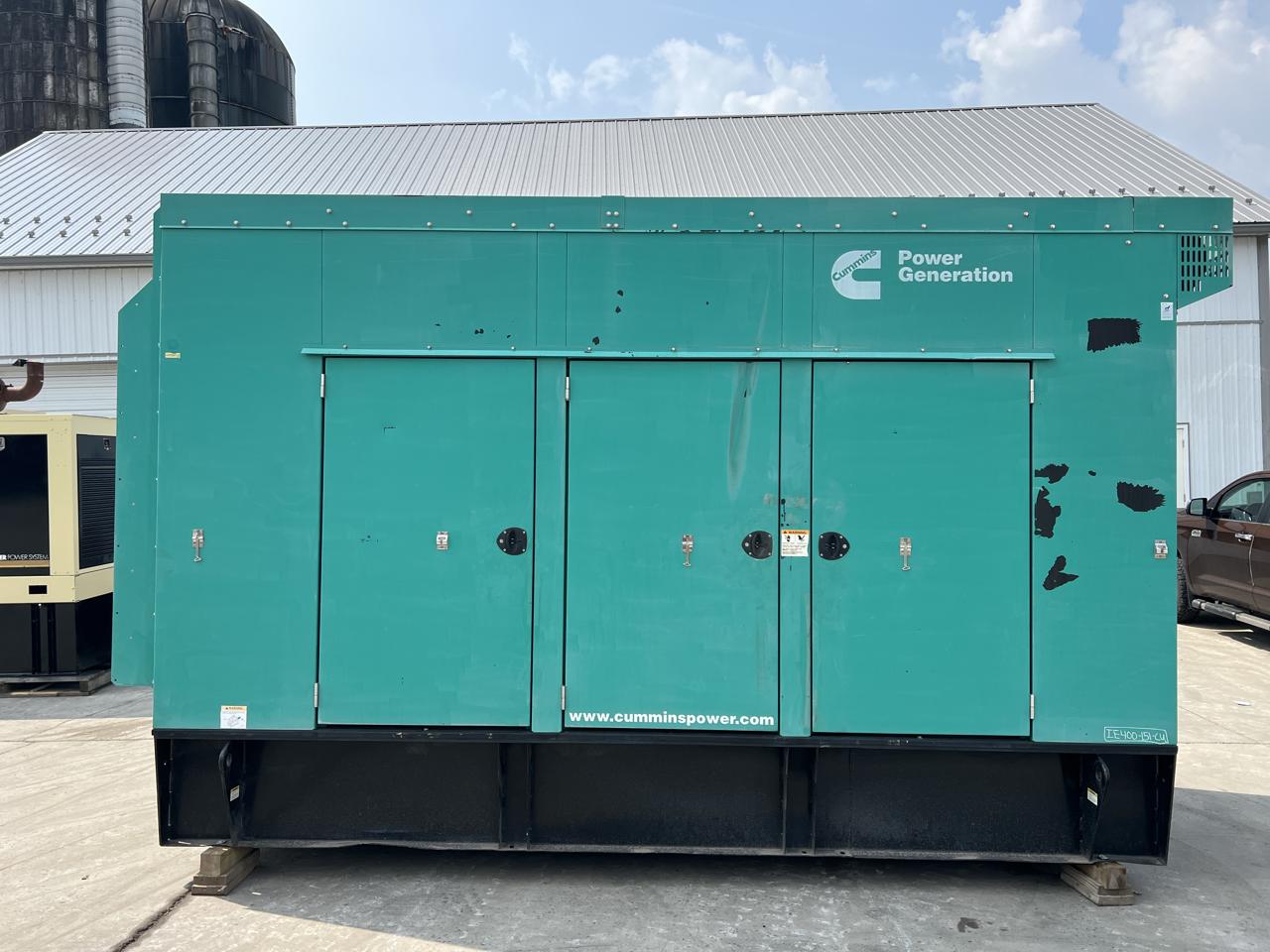 400 KW Cummins, Onan #DFEH-7211649, diesel generator set, enclosed, base fuel tank, 277/480 Volts, Tier 2 - Image 4