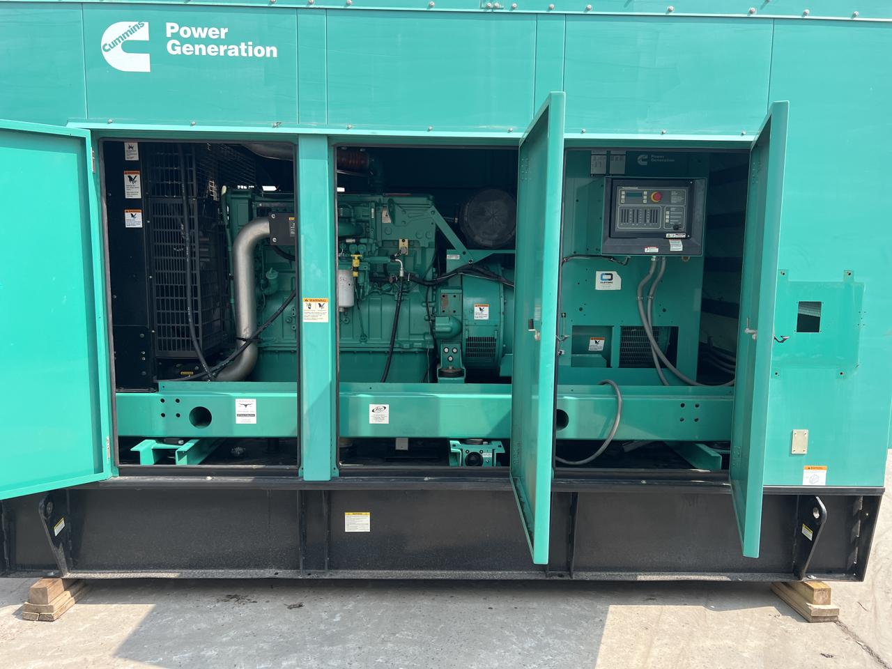 400 KW Cummins, Onan #DFEH-7211649, diesel generator set, enclosed, base fuel tank, 277/480 Volts, Tier 2 - Image 9