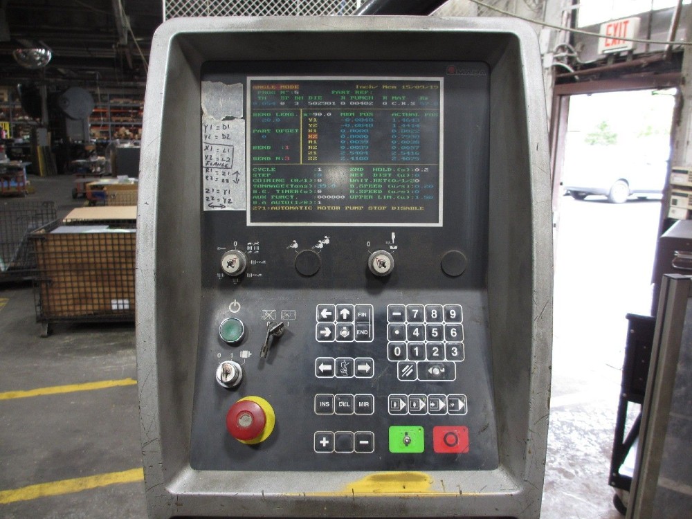 110 Ton, Amada #HFE-100-3, 8-Axis, Amada Operator control, 10' overall, 104" between housing, 2001 - Image 3