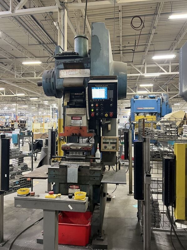60 Ton, Niagara #M60, OBI press, 6" stroke, 19.25" Shut Height, 100 SPM, air clutch & brake, 1985 - Image 3