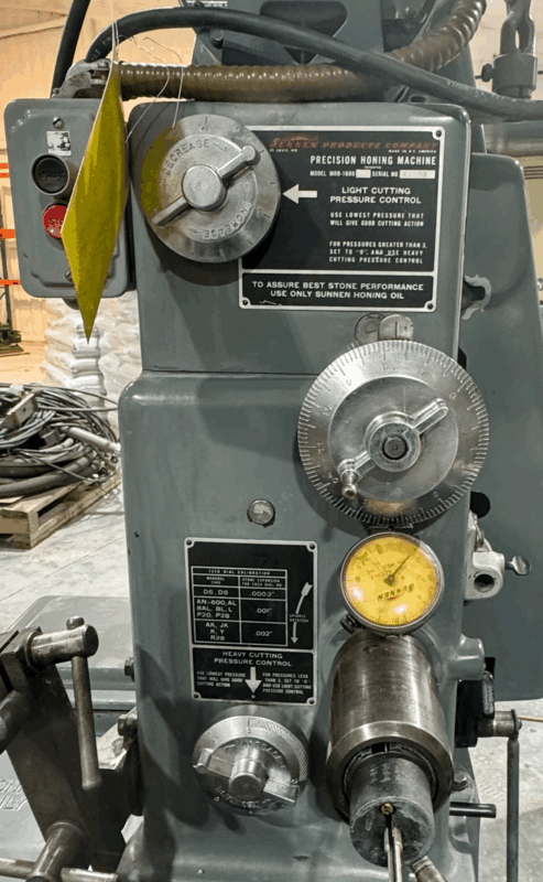 Sunnen #MBB-1600, hone, cabinet with tooling - Image 3