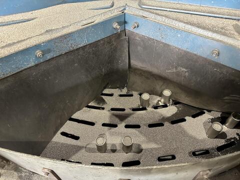 Viking #4812CT, Continuous Shot Blast Parts Cleaning System, 48" table, top & side PowerMax 950 blast wheels - Image 8