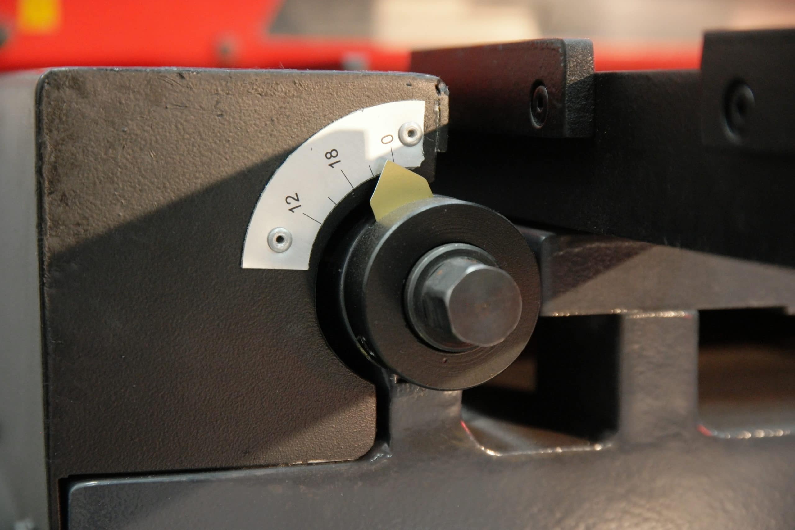 1/4" RMT C-FAB Series, sheet metal shears, 12 models, 10 HP, 3' 6" -12' 1" max L, 0.1"-.25" cut capacity - Image 10