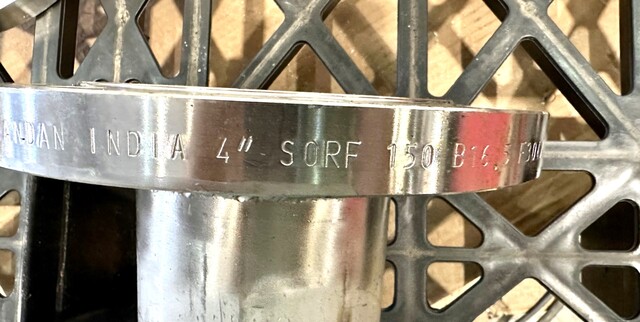 Stainless Weld on Pipe Fittings w/Stub Ends, 150 lb. Flange, 4" diameter, 4" Stubs, 6 Qty. - Image 8