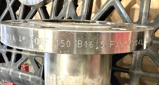 Stainless Weld on Pipe Fittings w/Stub Ends, 150 lb. Flange, 4" diameter, 4" Stubs, 6 Qty. - Image 9