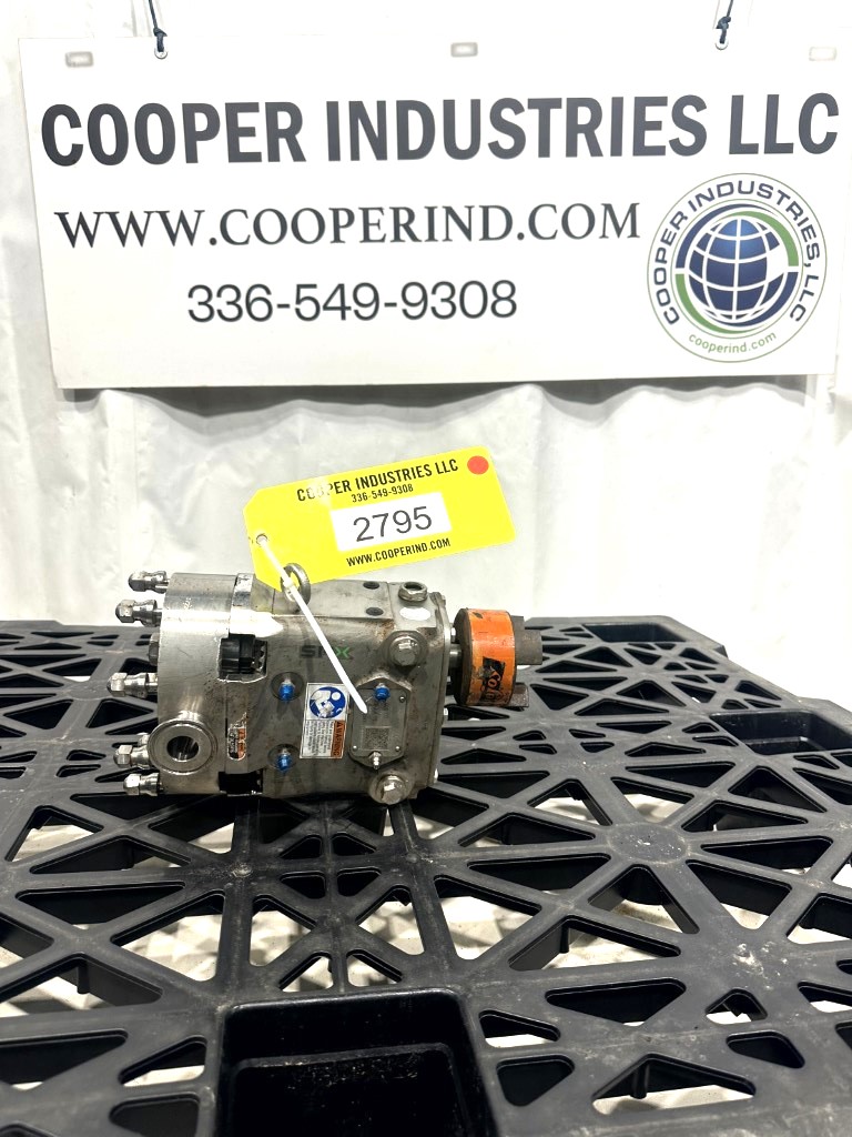 SPX #006U3, Universal Pump, Stainless Steel, 1" I.D. Inlet/Outlet w/2" Flange - Image 1