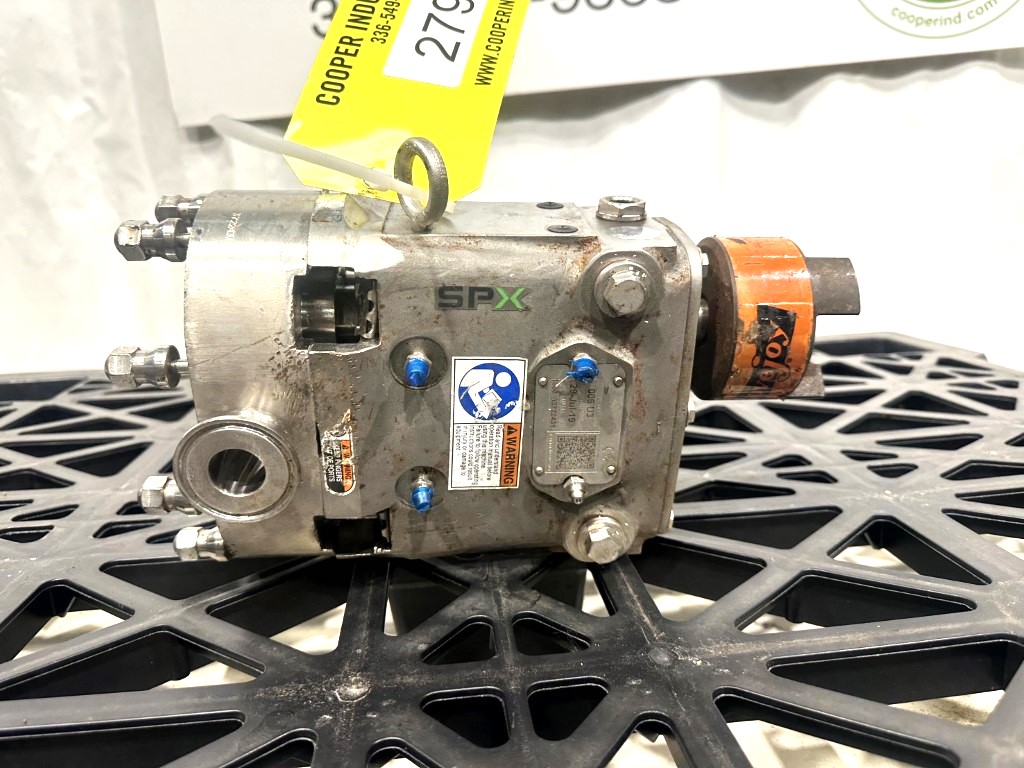 SPX #006U3, Universal Pump, Stainless Steel, 1" I.D. Inlet/Outlet w/2" Flange - Image 2