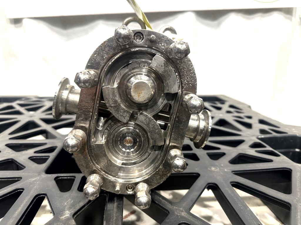 SPX #006U3, Universal Pump, Stainless Steel, 1" I.D. Inlet/Outlet w/2" Flange - Image 6