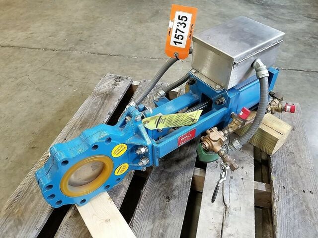 4" Newcon, Knife Gate Valve, Automated, Threaded Lug, 150 psi @ 200 F - Image 3