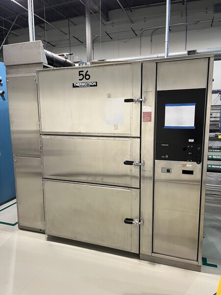 25" width x 15" D x 15" H Thermotron #ATS-320-DD-10-705, thermal shock chamber, hot & cold chamber - Image 2