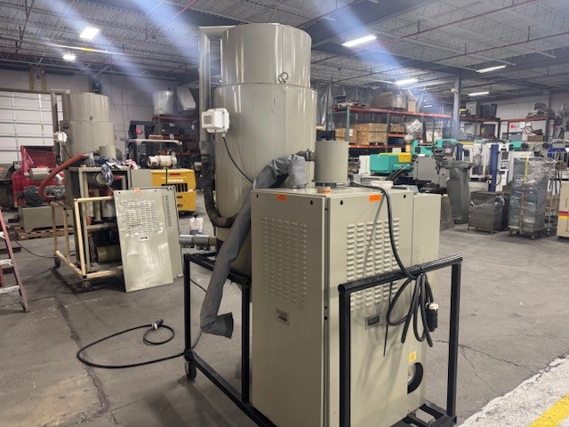 Conair #CD100, central dryer with hopper on stand, 3" inlet/outlet - Image 3