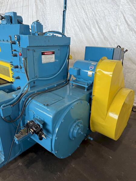 1/2" x 10' Wysong #1050, Mechanical Shear, 18" hold downs, 20 HP, 40 SPM, 124" blade - Image 4
