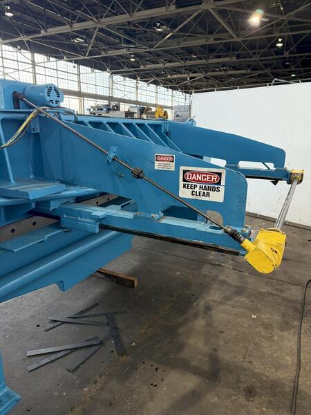 1/2" x 10' Wysong #1050, Mechanical Shear, 18" hold downs, 20 HP, 40 SPM, 124" blade - Image 9