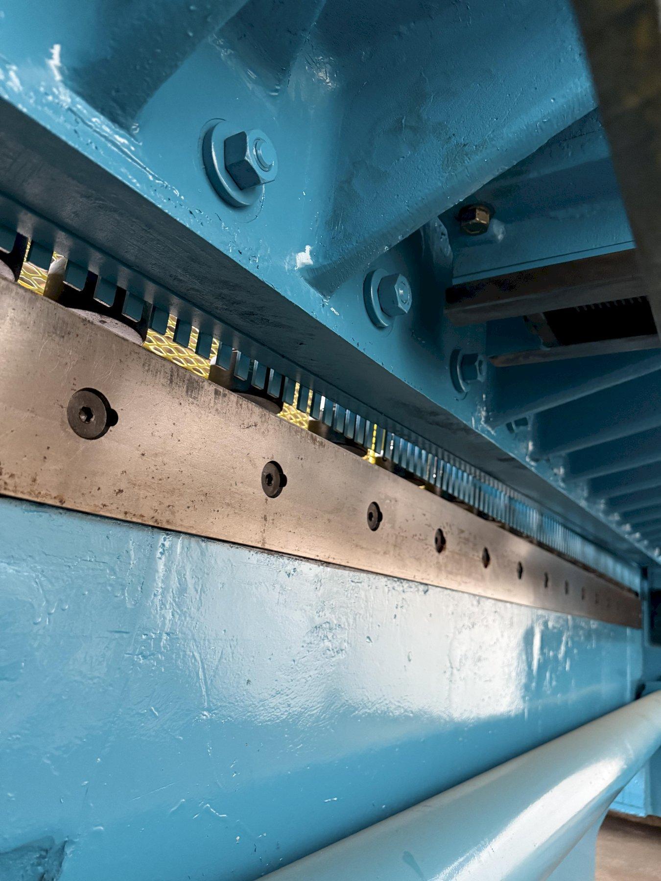 1/2" x 10' Wysong #1050, Mechanical Shear, 18" hold downs, 20 HP, 40 SPM, 124" blade - Image 10