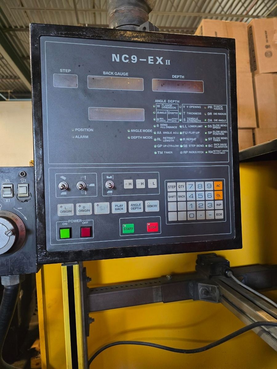 110 Ton, Amada #RG-100-30, 3-Axis, Amada NC9EXII control, 10.2'OA, 100.39" between housing, 2000 - Image 2