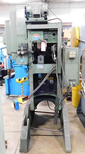 45 Ton, Bliss #C45, OBI press, 3" stroke, 12.25" Shut Height, 11" throat, 3" adj., 28" x29" bed, 5 HP, air - Image 2