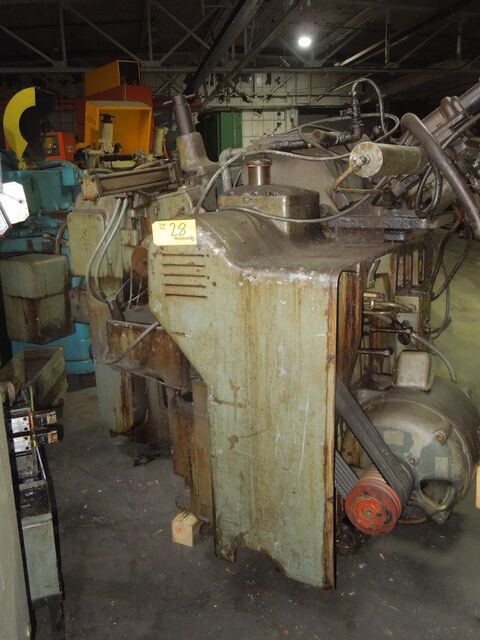Cincinnati No. 2 Mdl. O-M, centerless grinder, 3.5"/4.75" work rest capacity, 8" thru-feed, 24" diameter & - Image 2