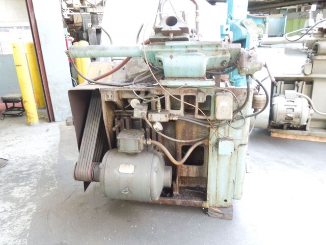 Cincinnati No. 2 Mdl. O-M, centerless grinder, 3.5"/4.75" diameter work rest capacity, 20" diameter & 12" - Image 2