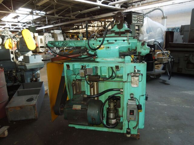 Cincinnati No. 2 Mdl. O-M, centerless grinder, 3.5"/4.75" diameter work rest capacity, 20" diameter & 12" - Image 4