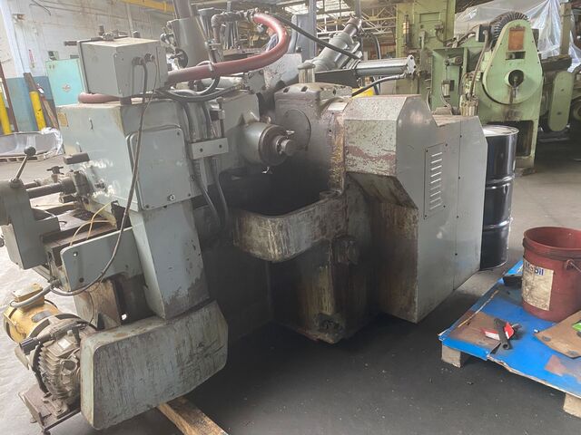 Cincinnati Mdl. OMV, centerless grinder, 4.5" diameter work capacity, 3" diameter Std. work rest capacity, 8" - Image 2