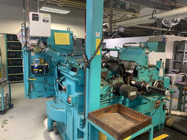 Cincinnati No. 230-10, twin grip centerless grinder, 4" diameter work rest capacity, 10" thru-feed, 24" - Image 1