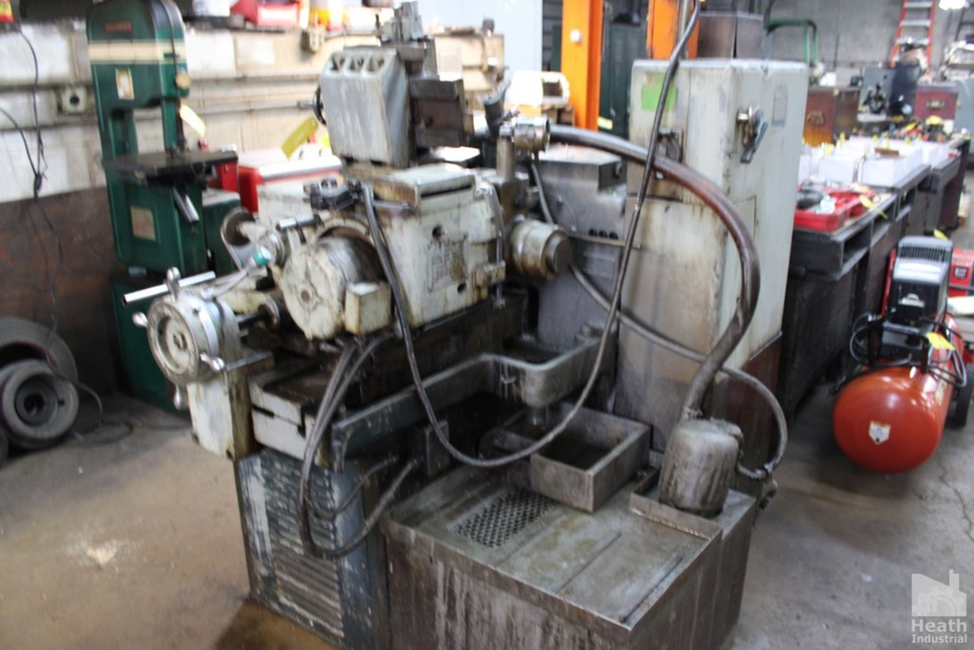 Cincinnati No. 107-4, centerless grinder, 4" Infeed work rest, 16" diameter & 9" diameter wheels capacity - Image 8