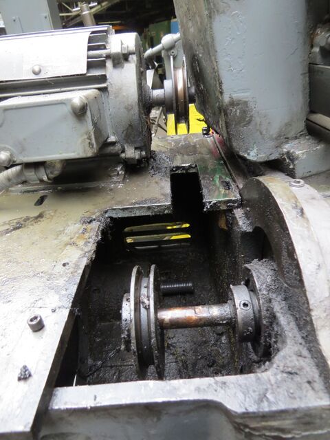 Cincinnati No. 107-4, centerless grinder, 4" work rest Body, 14" diameter & 9" diameter wheels capacity, 7.5 - Image 5