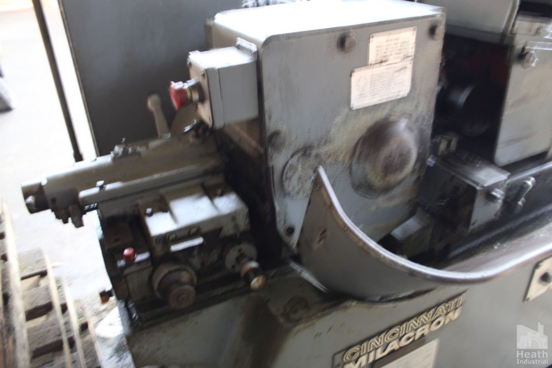 Cincinnati No. 107-4, centerless grinder, 4" Infeed work rest, 16" diameter & 9" diameter wheels capacity - Image 8