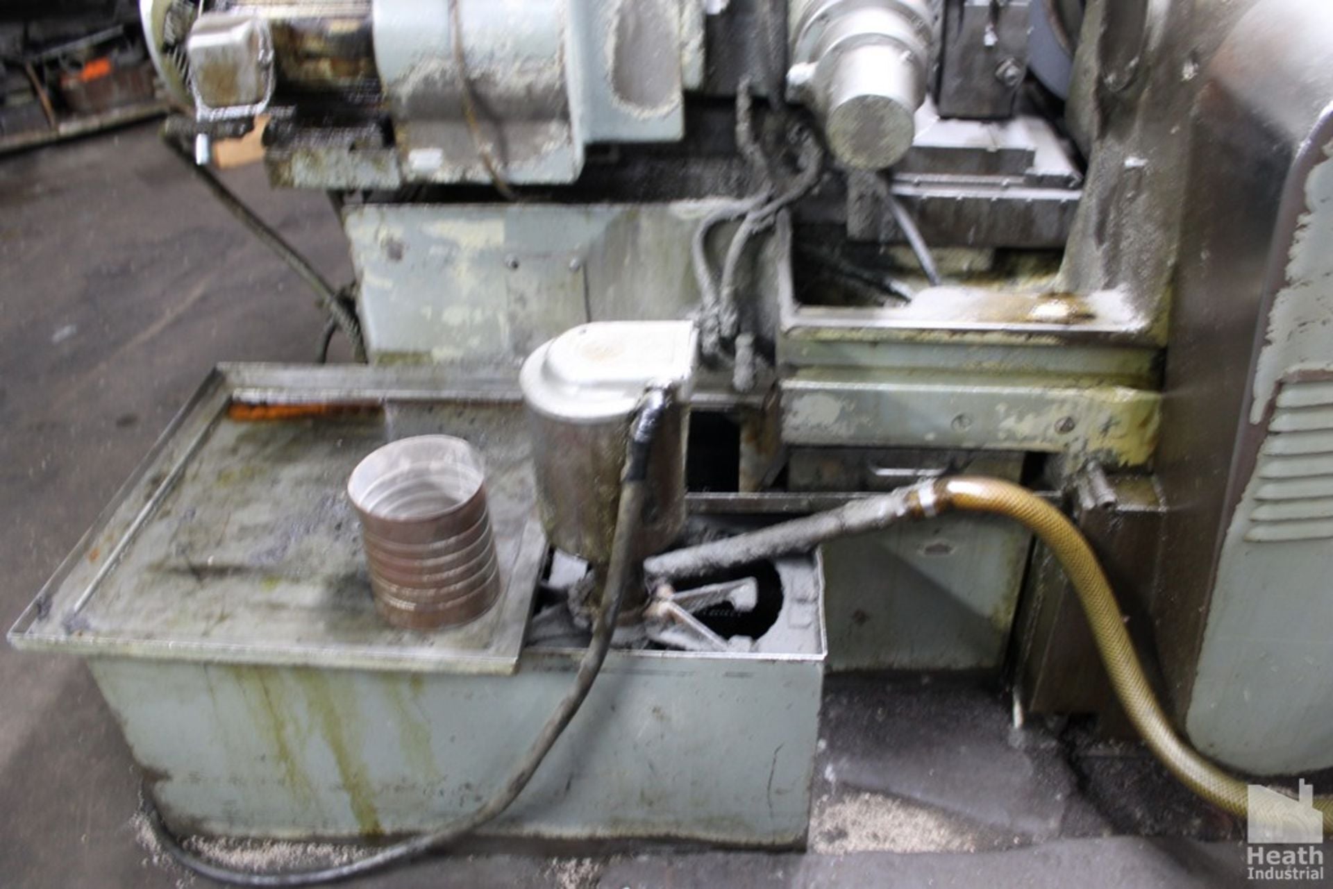 Cincinnati No. 15 Mdl. Cinco, centerless grinder, 4.75" diameter work capacity, 6" thru-feed, 24" diameter & - Image 5