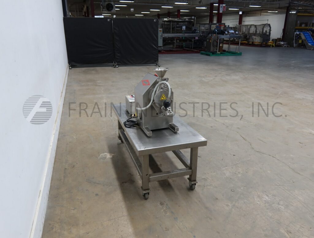 Fitzpatrick #L1A, lab size Stainless steel reduction hammer mill, with impact hammers - Image 3