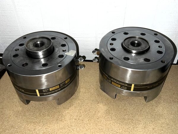 MTS #647.10, hydraulic grips, 22 KIP (100 kn), set of (4) flat wedge - Image 3
