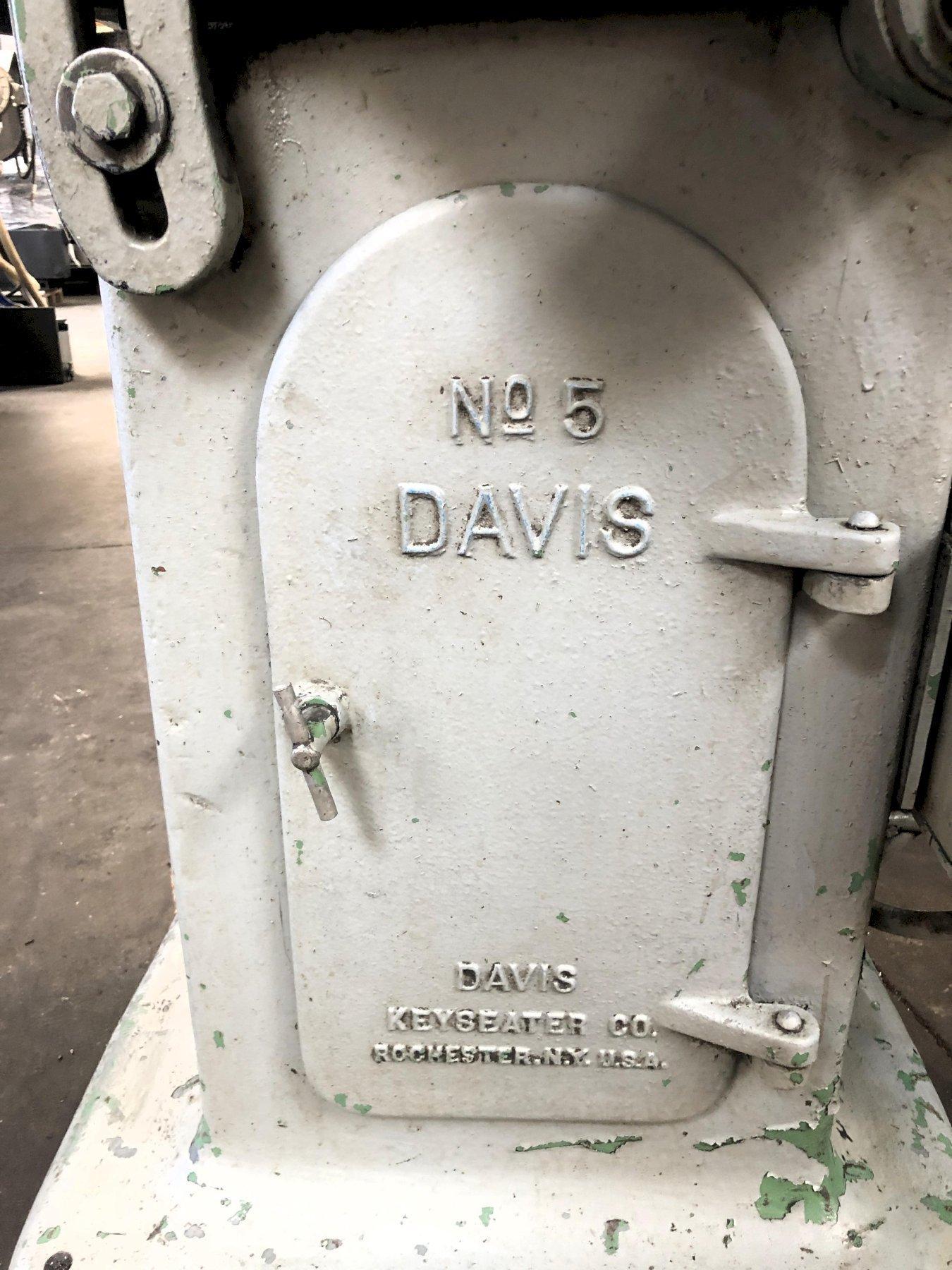 1/16"- 1-1/2" Davis #5, keyseater broach machine, 17" keyway length, 18.75" throat, 30" x21" tbl. - Image 2