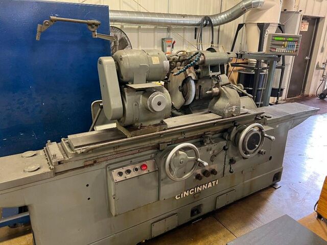 14" x 36" Cincinnati, universal cylindrical grinder, 12" x 1.5" x 5" grinding wheel, 7.5 HP, 1962 - Image 10