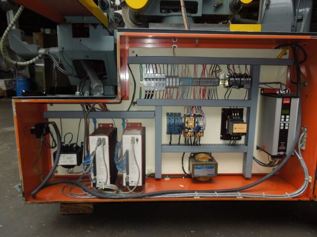 12" x 30" Parker #2C, ID/OD universal grinder, 12" x 1" x 5" grinding wheel, 5/3 HP, 1998 - Image 9