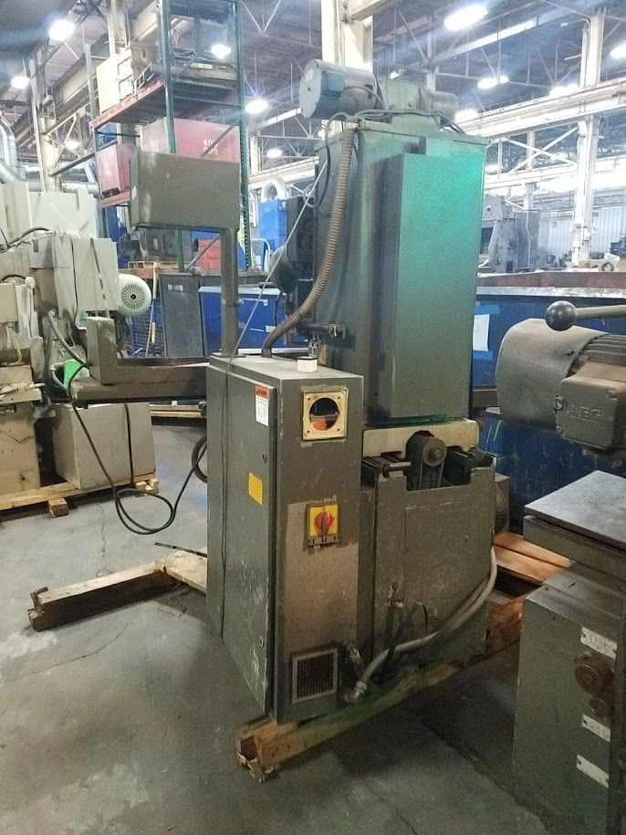 10" x 17.5" Cincinnati #R-57, universal cylindrical grinder, 5" H of centers, 16" x 2" x 5" grinding wheel, 3 - Image 5