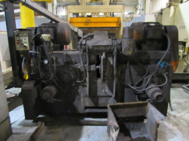Gardner #2HD30-30, double opposed thru-feed disc grinder, 30" diameter wheels, (2) 60 HP, 1970 - Image 4