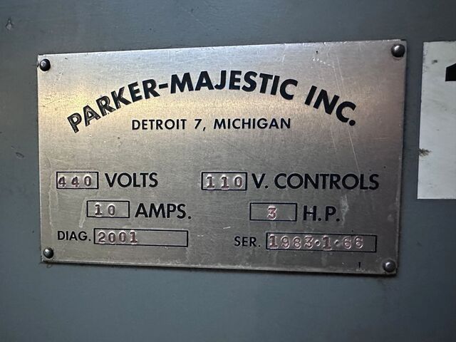Parker #1, internal grinder, 12" swing, 24" centers, 5" x 37" table, 24" table travel, 3" ID spindle, 1.5 HP - Image 10