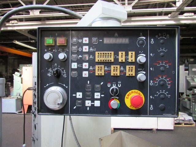 10" x 20" Chevalier #FSG-1020ADII, surface grinder, 21" centers, 8" x 5" x 1.25" grinding wheel, 10" x 20" - Image 4
